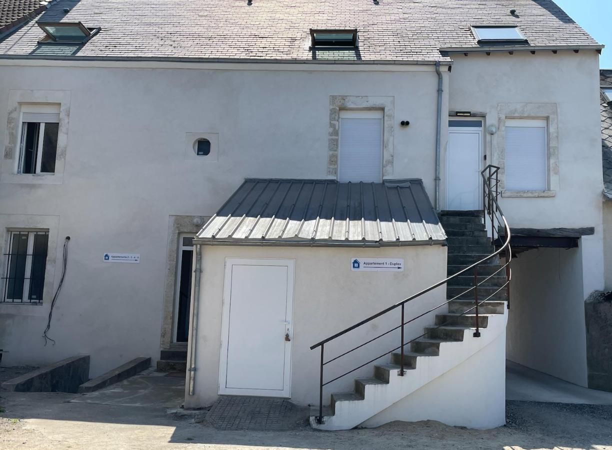 Appartement Avec Parking Gratuit Et Wifi Vierzon Exterior foto